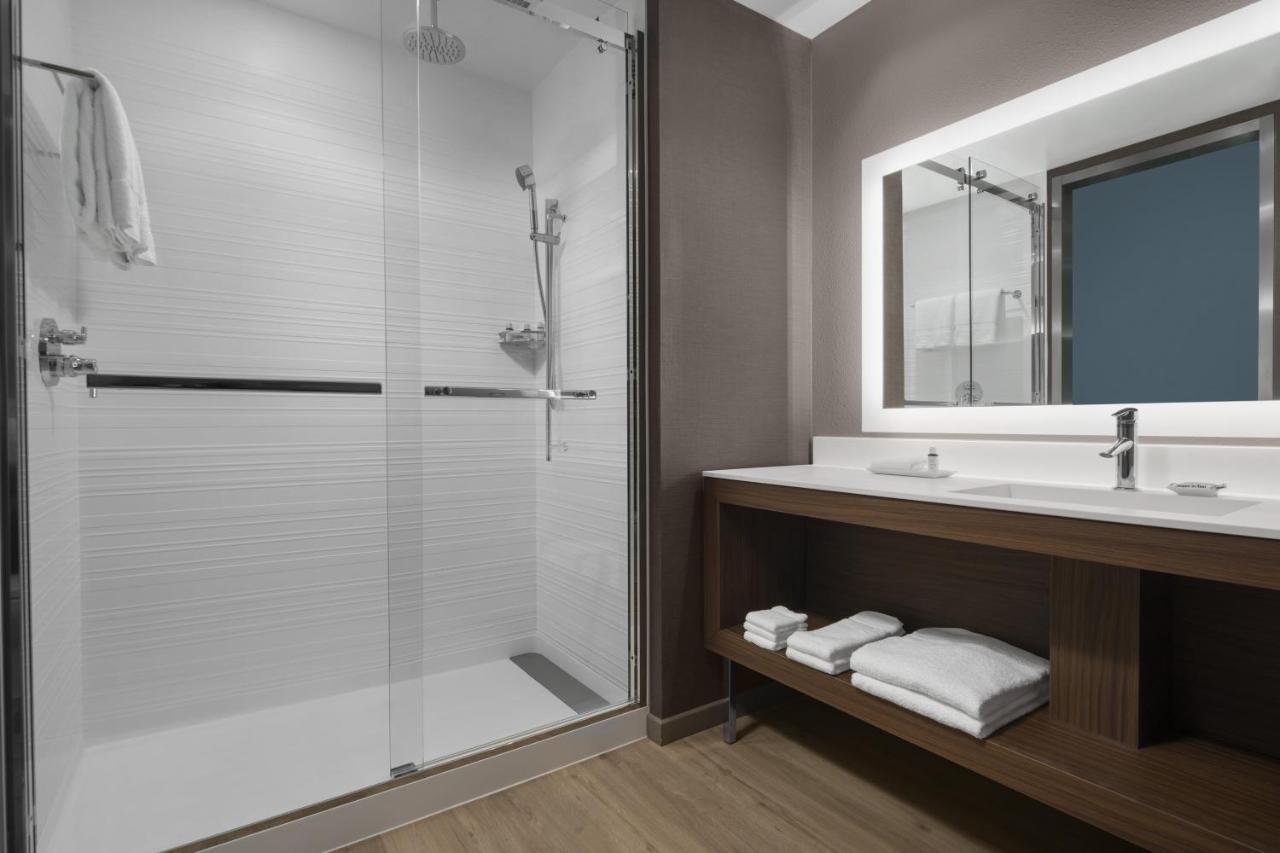 Ac Hotel By Marriott Columbus Downtown Экстерьер фото