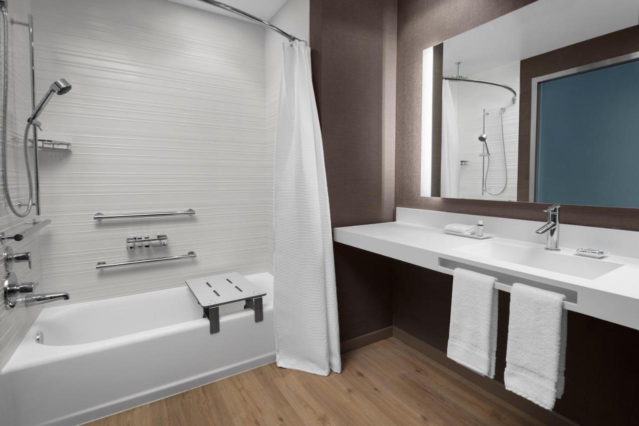 Ac Hotel By Marriott Columbus Downtown Экстерьер фото