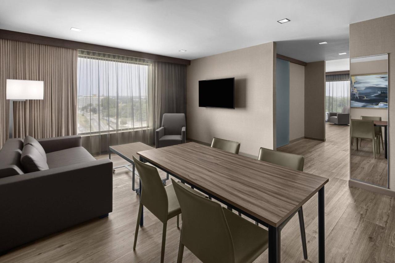 Ac Hotel By Marriott Columbus Downtown Экстерьер фото