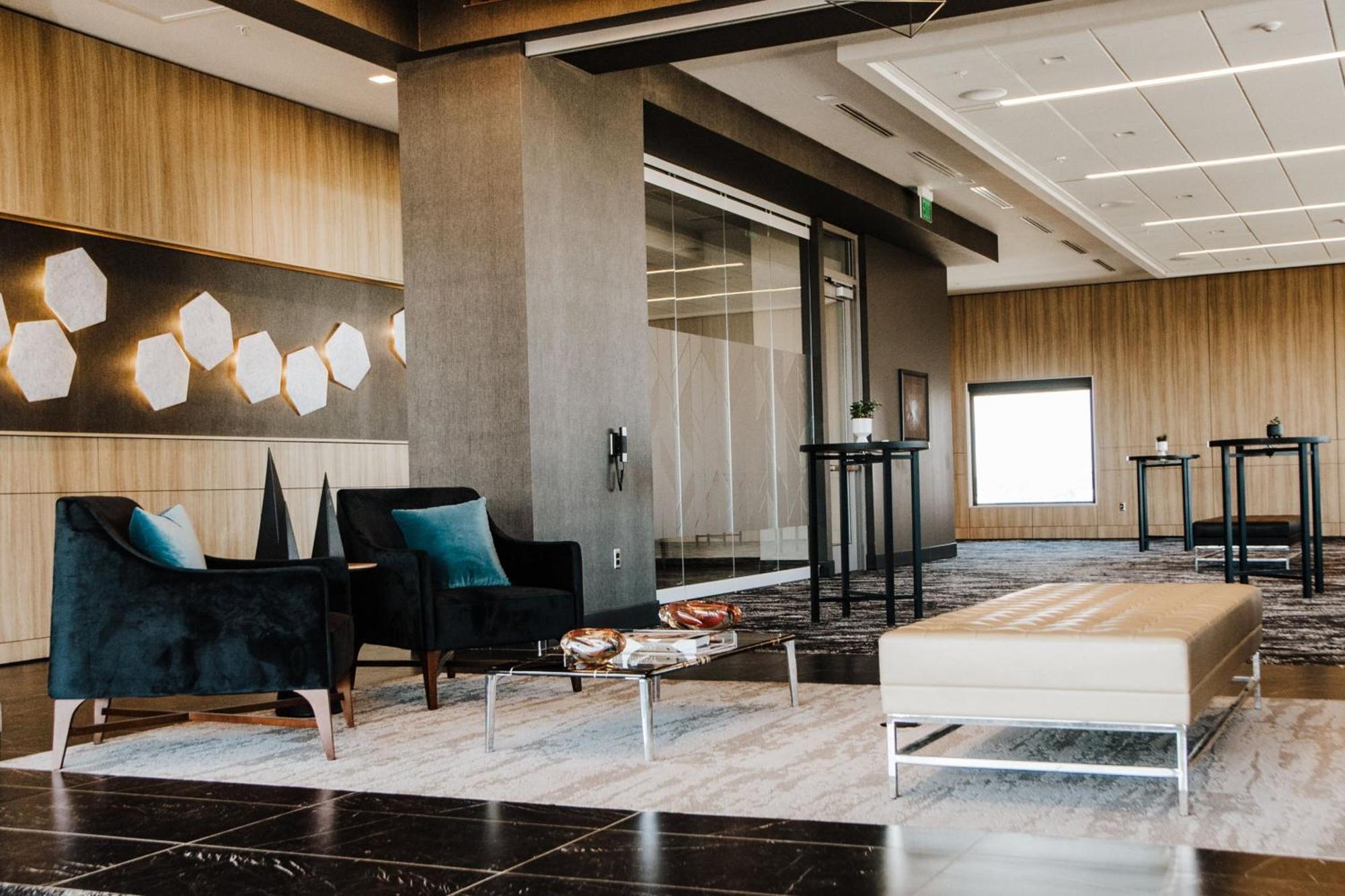 Ac Hotel By Marriott Columbus Downtown Экстерьер фото
